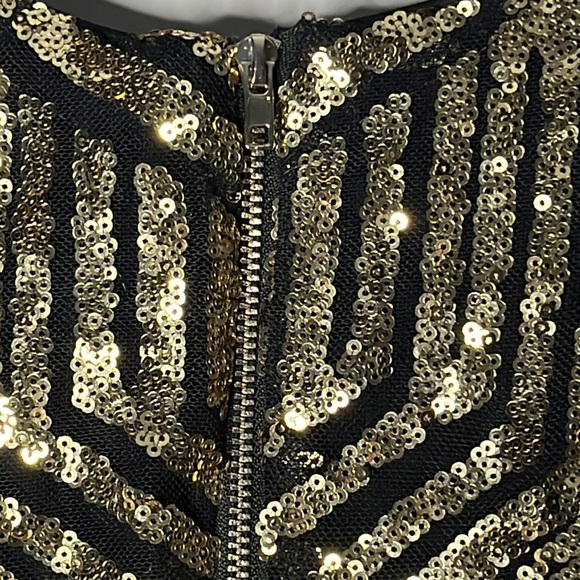 LULU’S Royal Flush Black and Gold Sequin Bodycon Dress Size M - Picture 7 of 9